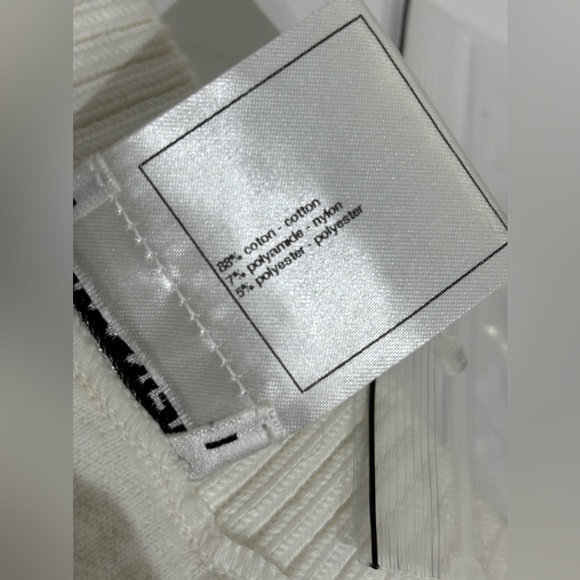 New  Chanel White 3/4 Sleeve Sweater - Picture 8 of 12